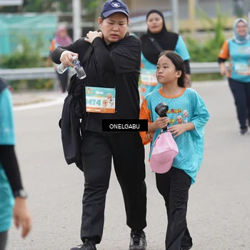 Runner Photo 8232053
