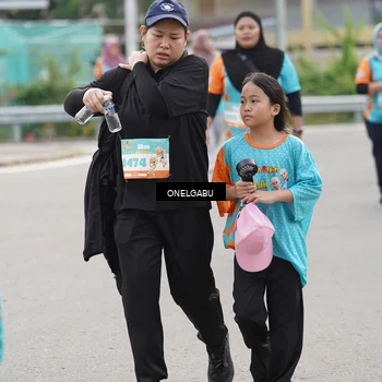 Runner Photo 8232063