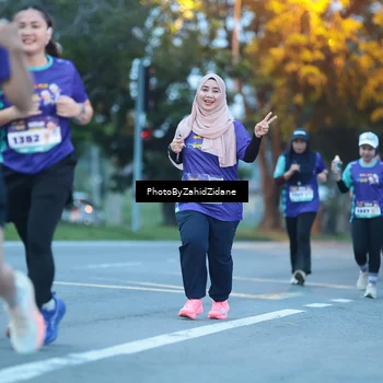 Runner Photo 8232072