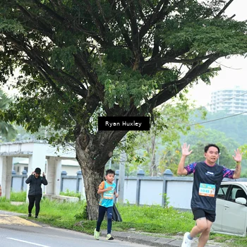 Runner Photo 8232075