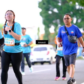 Runner Photo 8232079