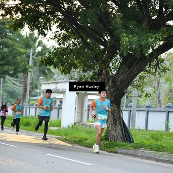 Runner Photo 8232100