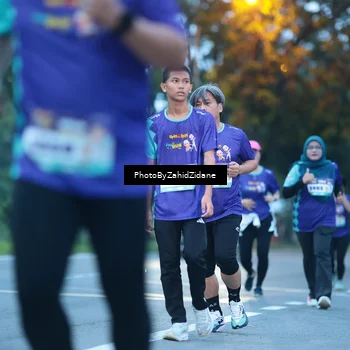 Runner Photo 8232175