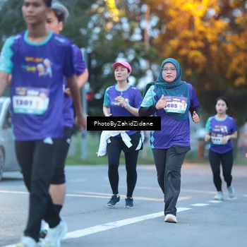 Runner Photo 8232191