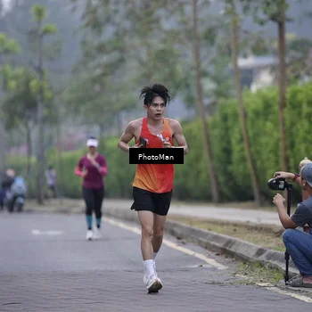 Runner Photo 8232231
