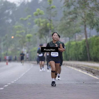 Runner Photo 8232251