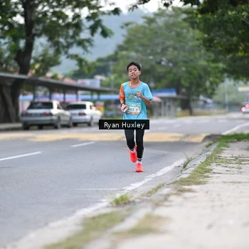 Runner Photo 8232341