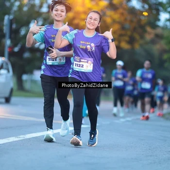 Runner Photo 8232343