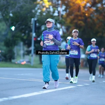 Runner Photo 8232354