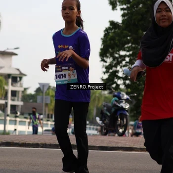 Runner Photo 8232358