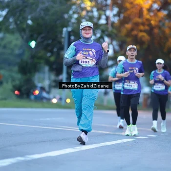 Runner Photo 8232364