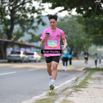 Runner Photo 8232453
