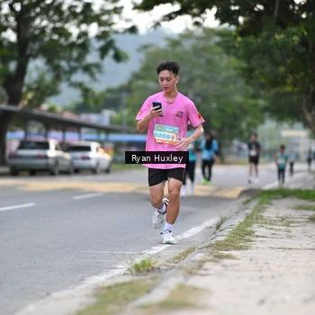 Runner Photo 8232455