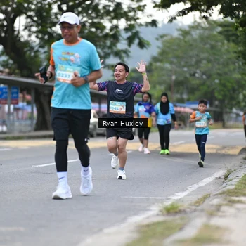 Runner Photo 8232474