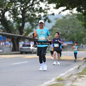 Runner Photo 8232475