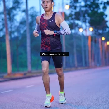 Runner Photo 8232476