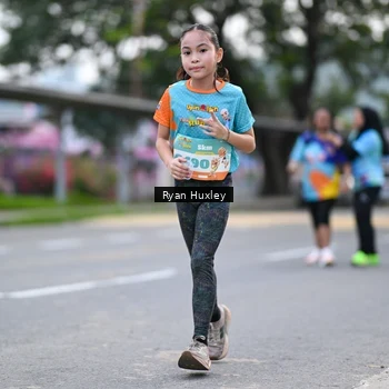 Runner Photo 8232484