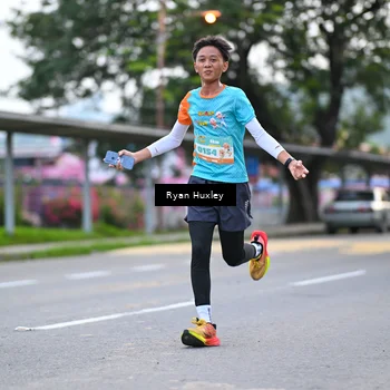 Runner Photo 8232508