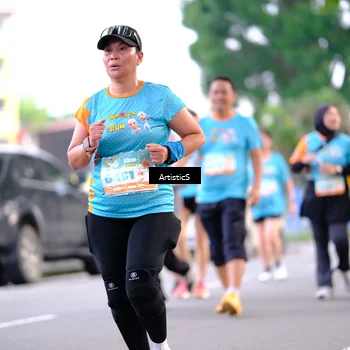 Runner Photo 8232554