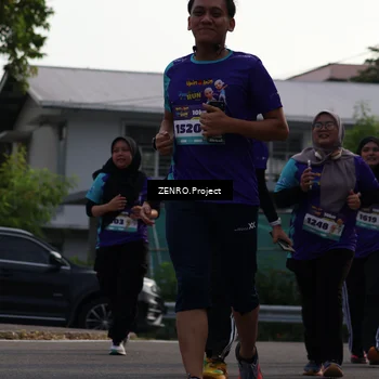 Runner Photo 8232579