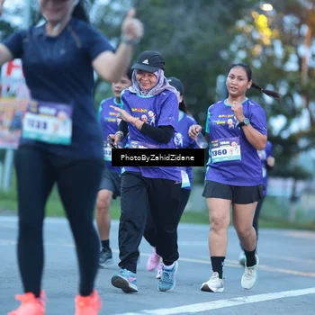 Runner Photo 8232588