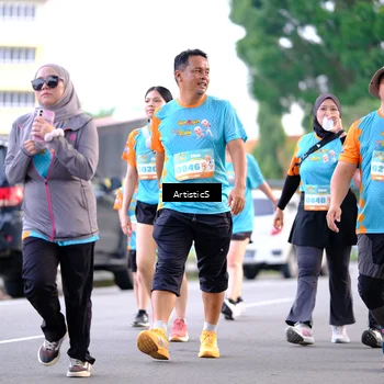 Runner Photo 8232602