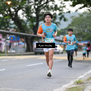 Runner Photo 8232648