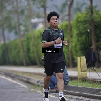 Runner Photo 8232662