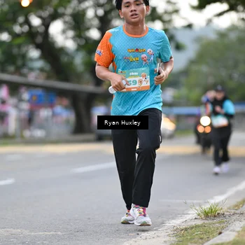 Runner Photo 8232772