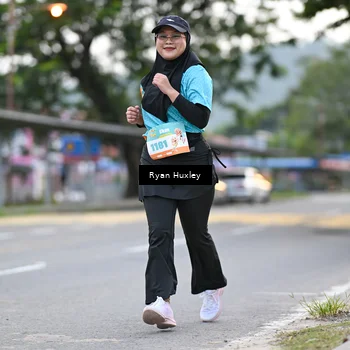 Runner Photo 8232773