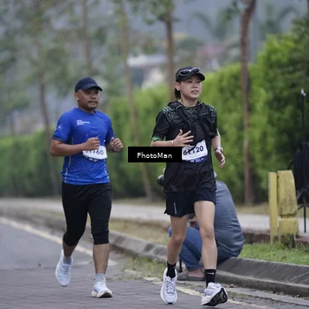 Runner Photo 8232804