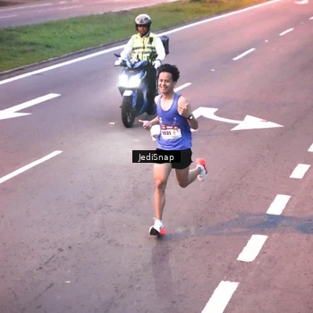 Runner Photo 8232827