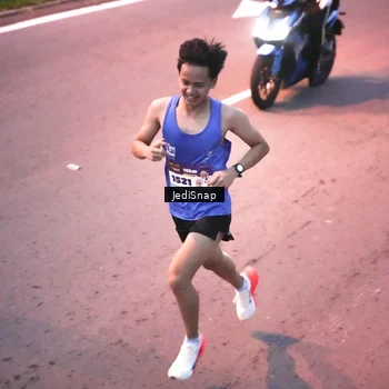 Runner Photo 8232832