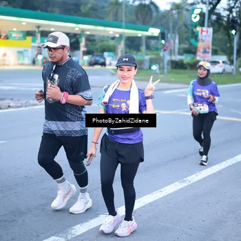 Runner Photo 8232853
