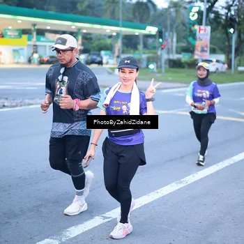 Runner Photo 8232885