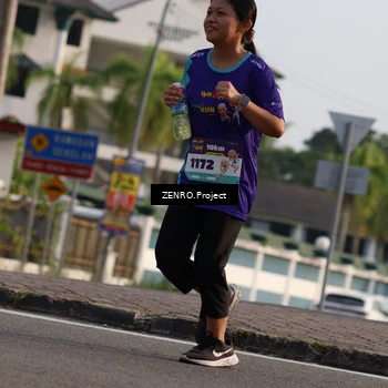 Runner Photo 8233001