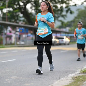 Runner Photo 8233002