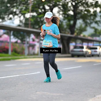 Runner Photo 8233012