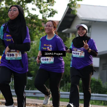 Runner Photo 8233018