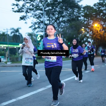 Runner Photo 8233051