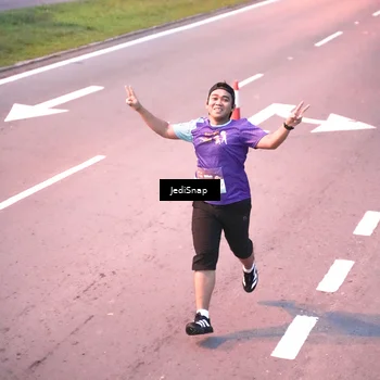 Runner Photo 8233081