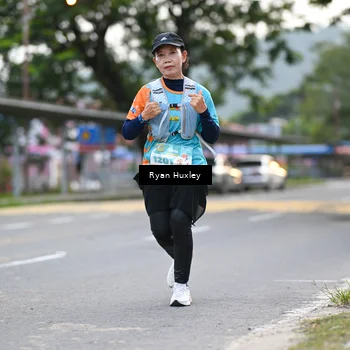 Runner Photo 8233083
