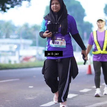 Runner Photo 8233100