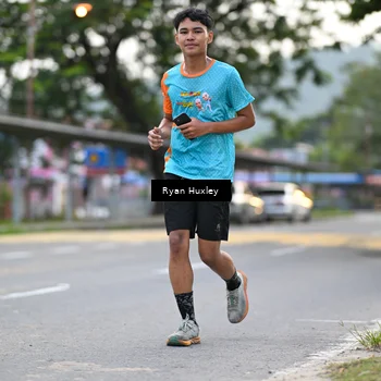 Runner Photo 8233103