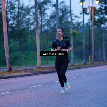 Runner Photo 8233104