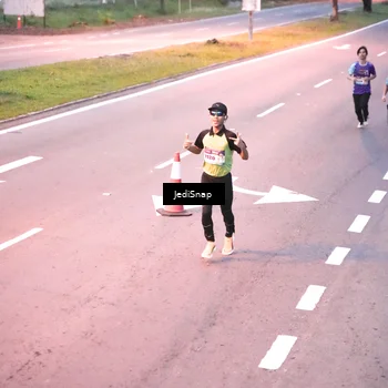 Runner Photo 8233110