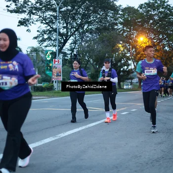 Runner Photo 8233123