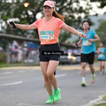 Runner Photo 8233203