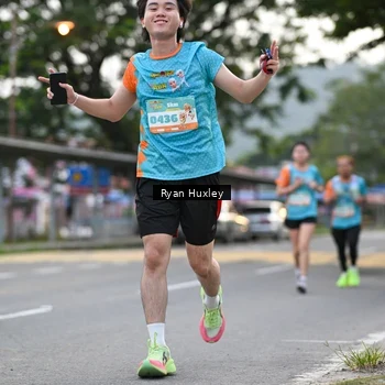 Runner Photo 8233212