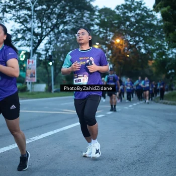 Runner Photo 8233247